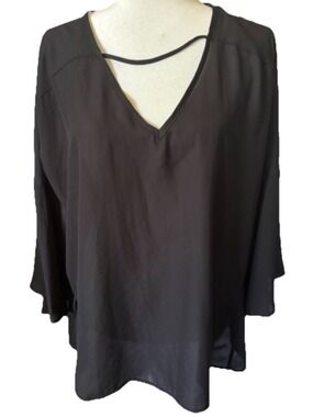 Peach Love California M Black Bell Sleeve V-Neck Blouse Boho Pink Coconut NWT